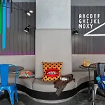 Hotel Moxy Old Town Boekarest