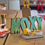 Moxy Old Town 3* Boekarest