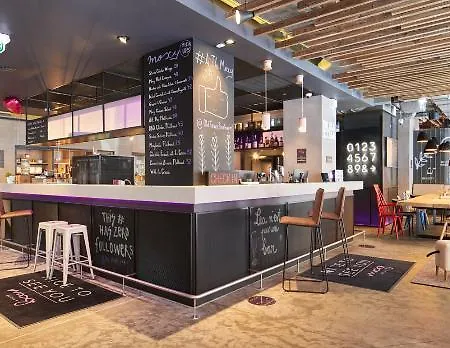 Moxy Old Town