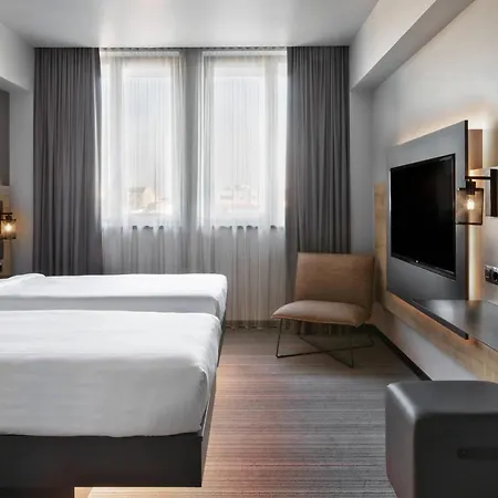 Moxy Old Town فندق بوخارست