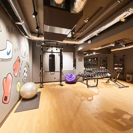 Moxy Old Town 3* 부쿠레슈티