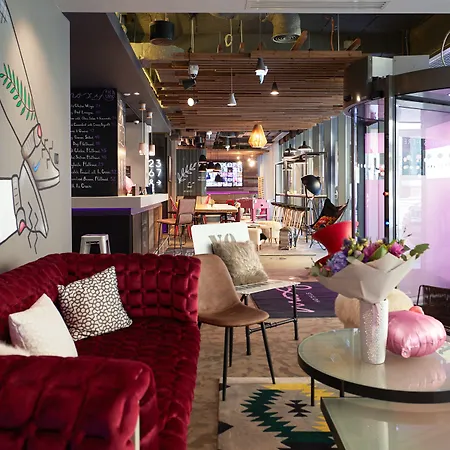 Moxy Old Town