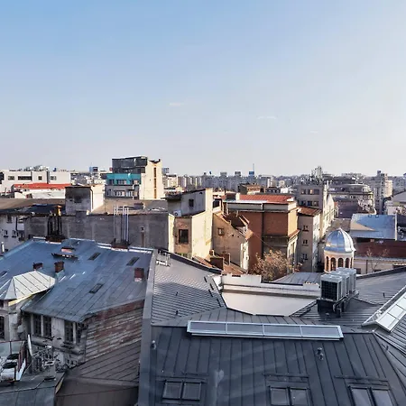 Moxy Old Town Отель 3*