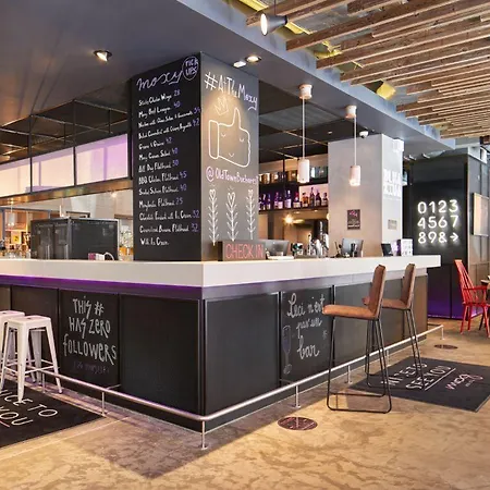 Отель Moxy Old Town 3*