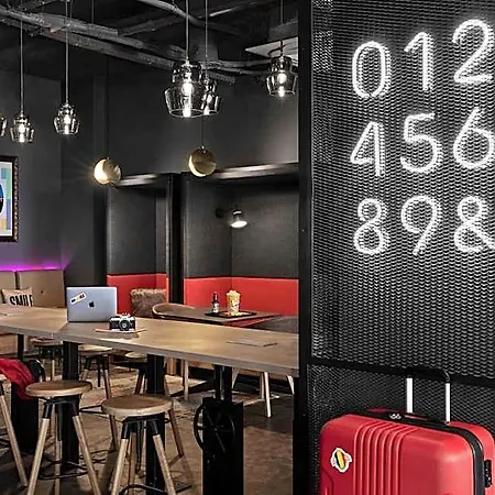 Moxy Old Town 호텔 부쿠레슈티