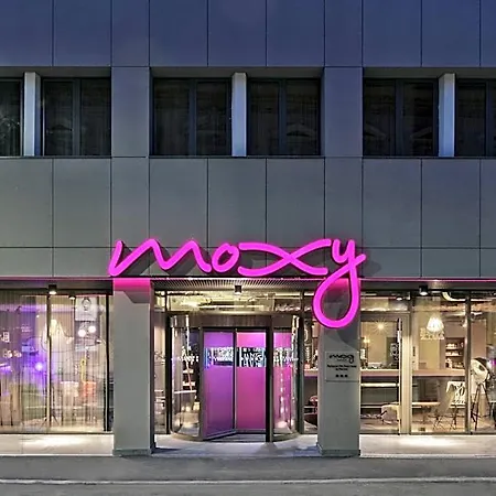 호텔 Moxy Old Town