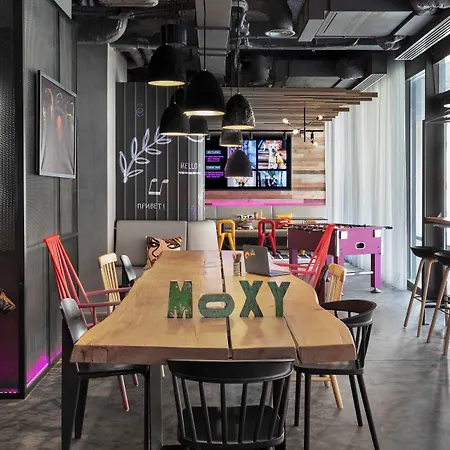Hotel Moxy Old Town