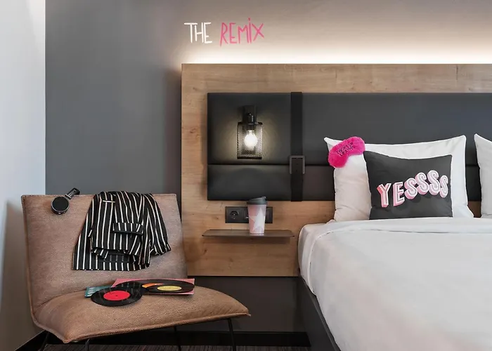 Moxy Old Town 3* Bucureşti