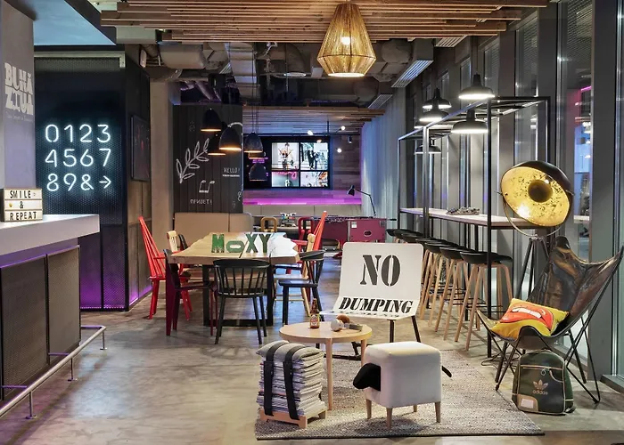 Moxy Old Town