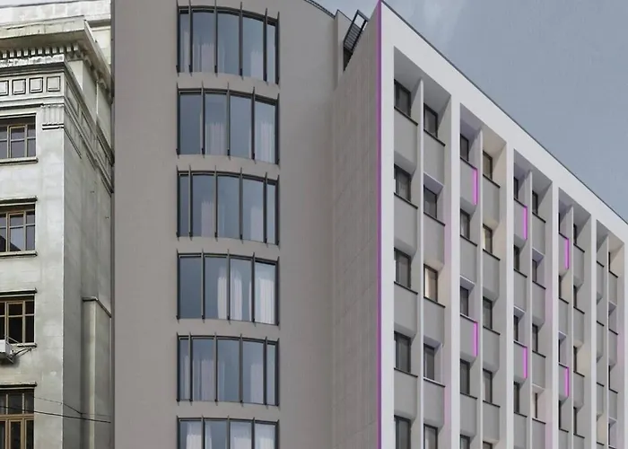 Moxy Old Town Hotel