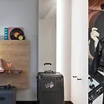 Hotel Moxy Old Town Bucarest