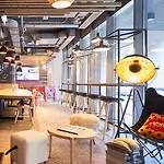 Moxy Old Town Hotel Bucarest